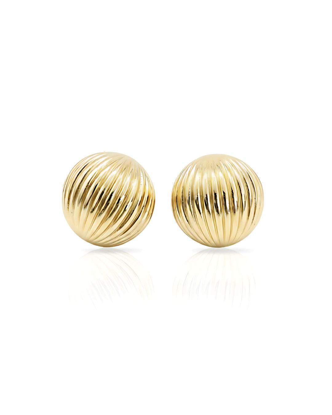 Globe Stud