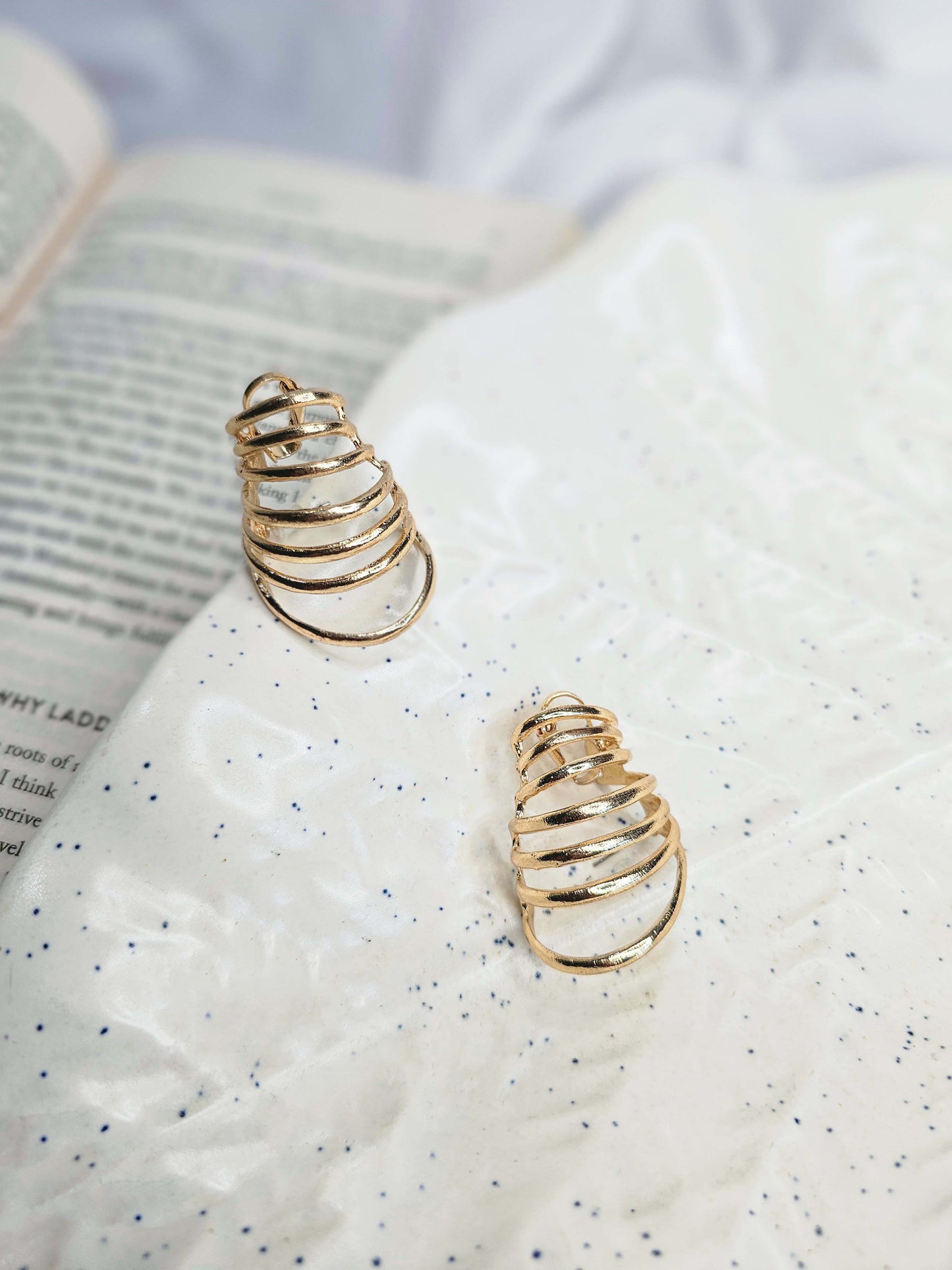 Multi Rings Ear Cuff
