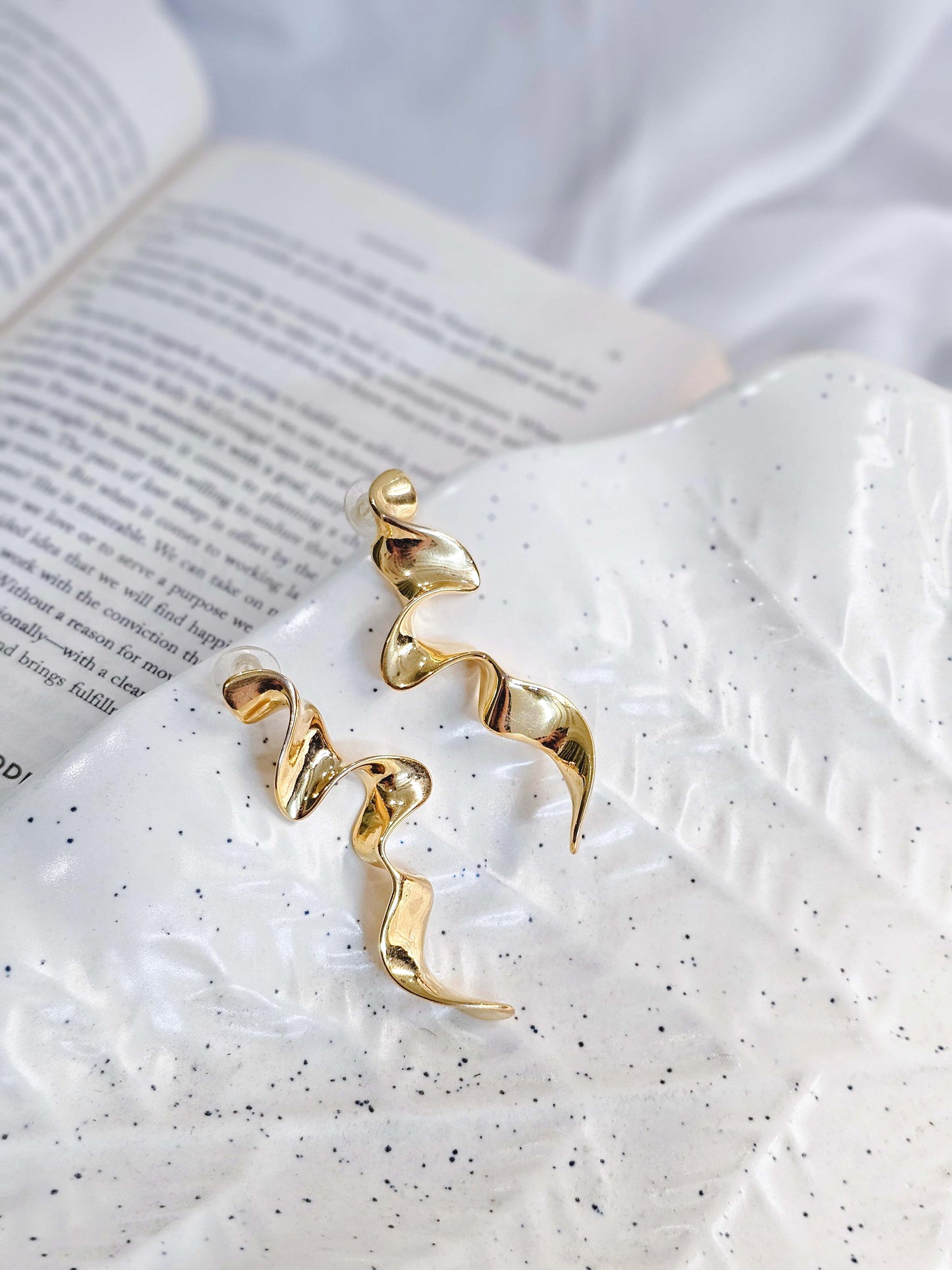 Wavy Glow Dangler