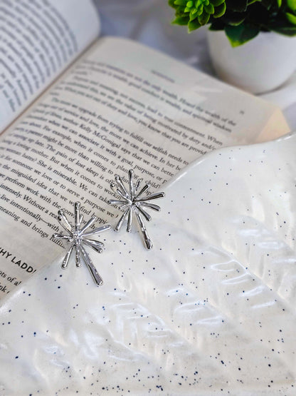 Mini Dagger Stud