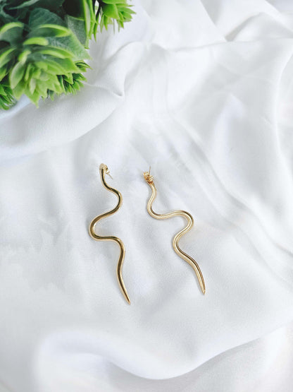 Serpent Dangler