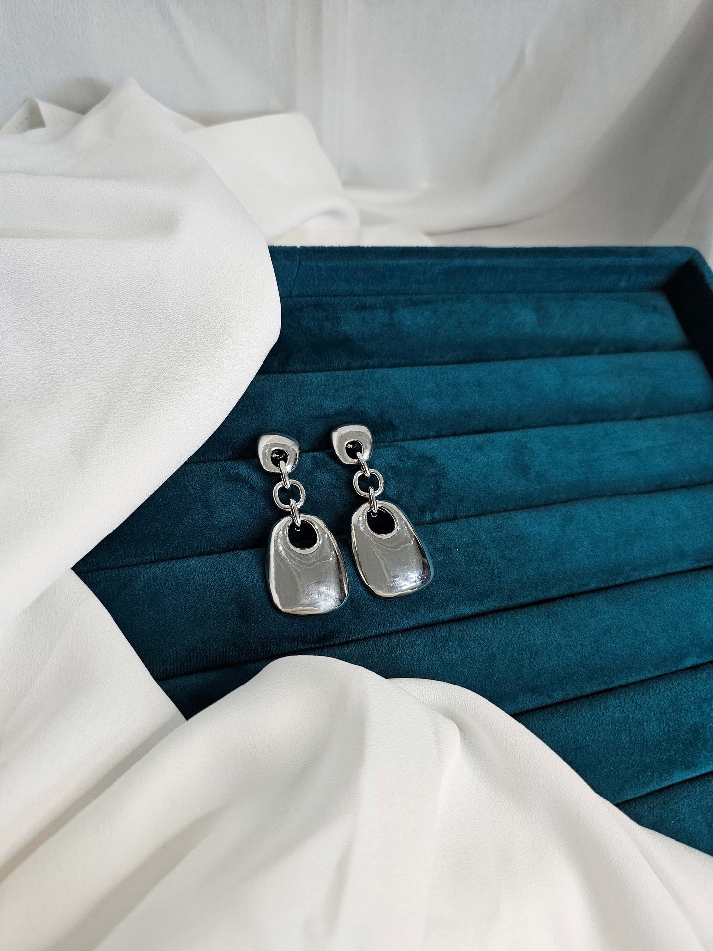 Spatial Chic Danglers
