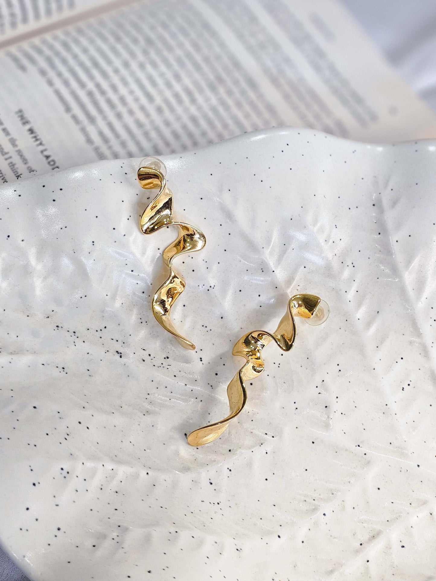 Wavy Glow Dangler