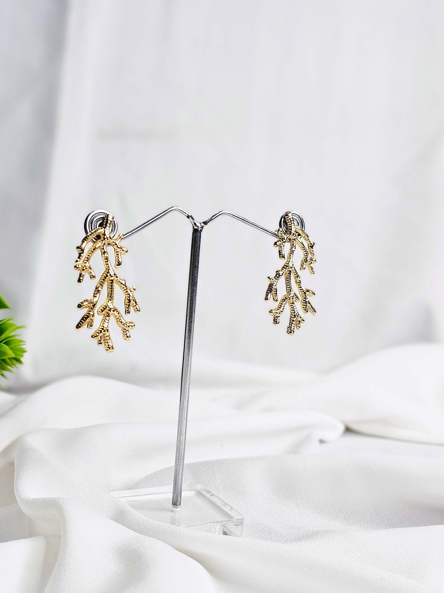 Stem Dangler