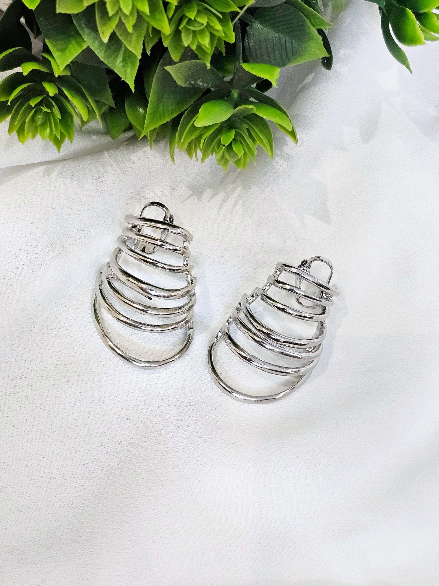 Multi Rings Ear Cuff
