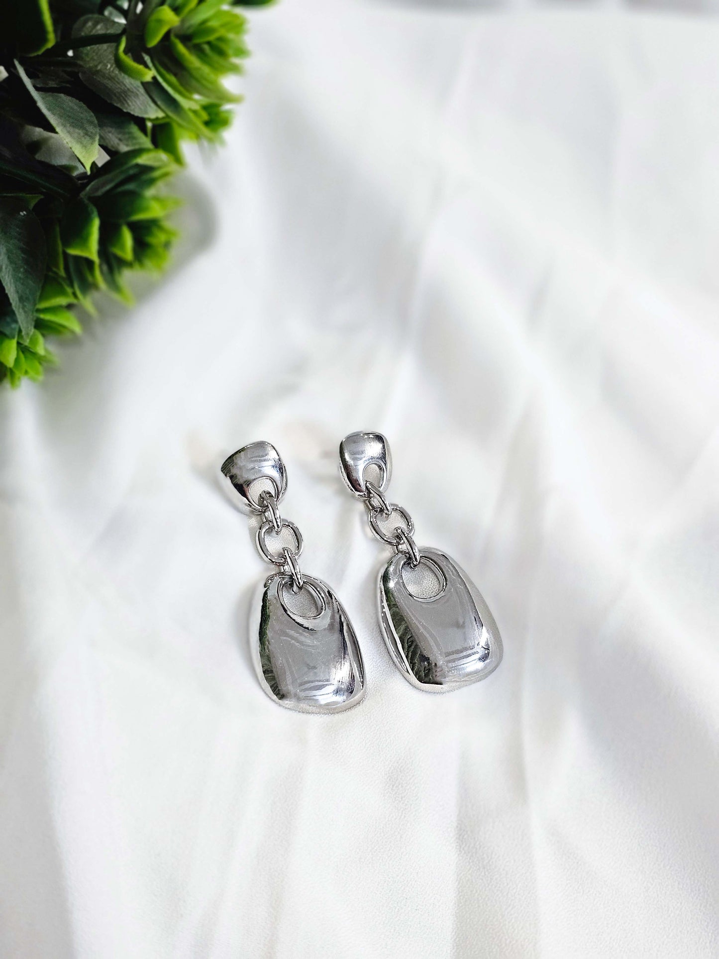 Spatial Chic Danglers