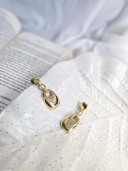 Spatial Chic Danglers